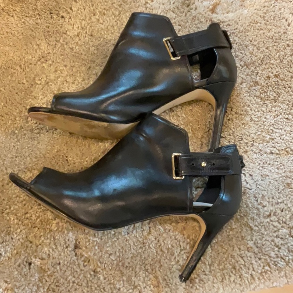 🌸 COLE HAAN HEELS SIZE 8.5